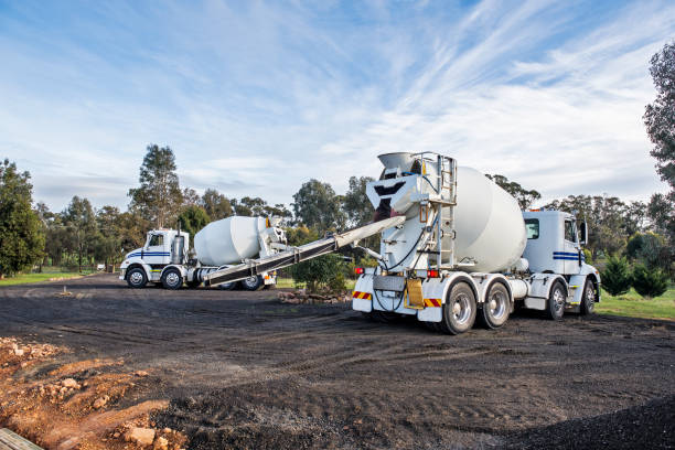 Best Commercial Concrete Contractor  in Cassville, MO